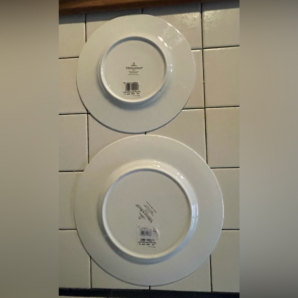NWT Villeroy & Boch 2 Plates 10.5” Dinner & 9” Luncheon Anmut PinkRose Porcelain - Picture 2 of 2